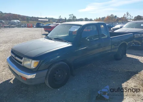 1998 Toyota Tacoma z USA, uszkodzony, nr VIN 4TAVL52N6WZ137155